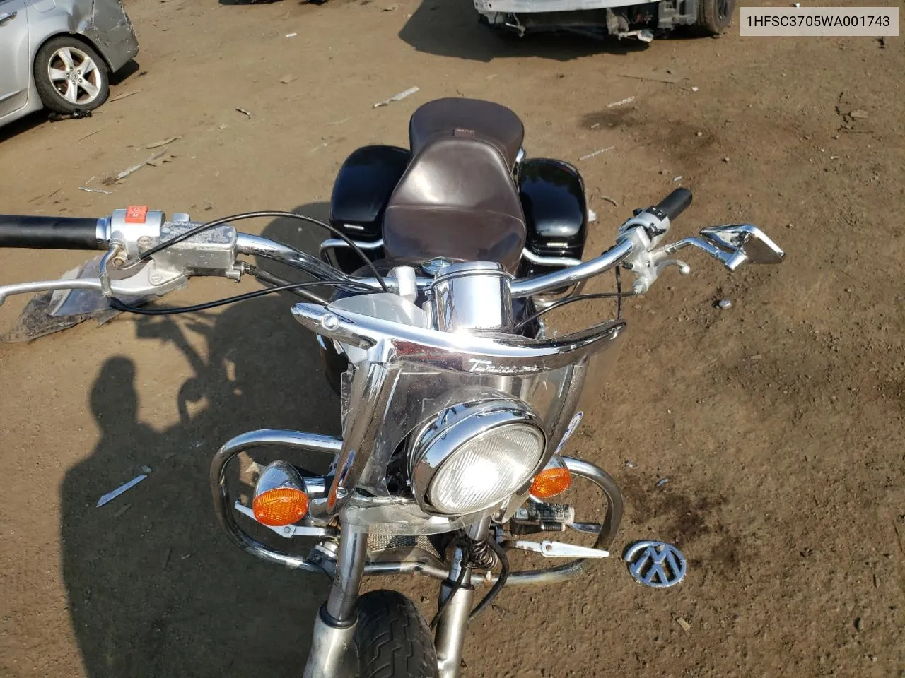 1HFSC3705WA001743 1998 Honda Vt1100 Ct