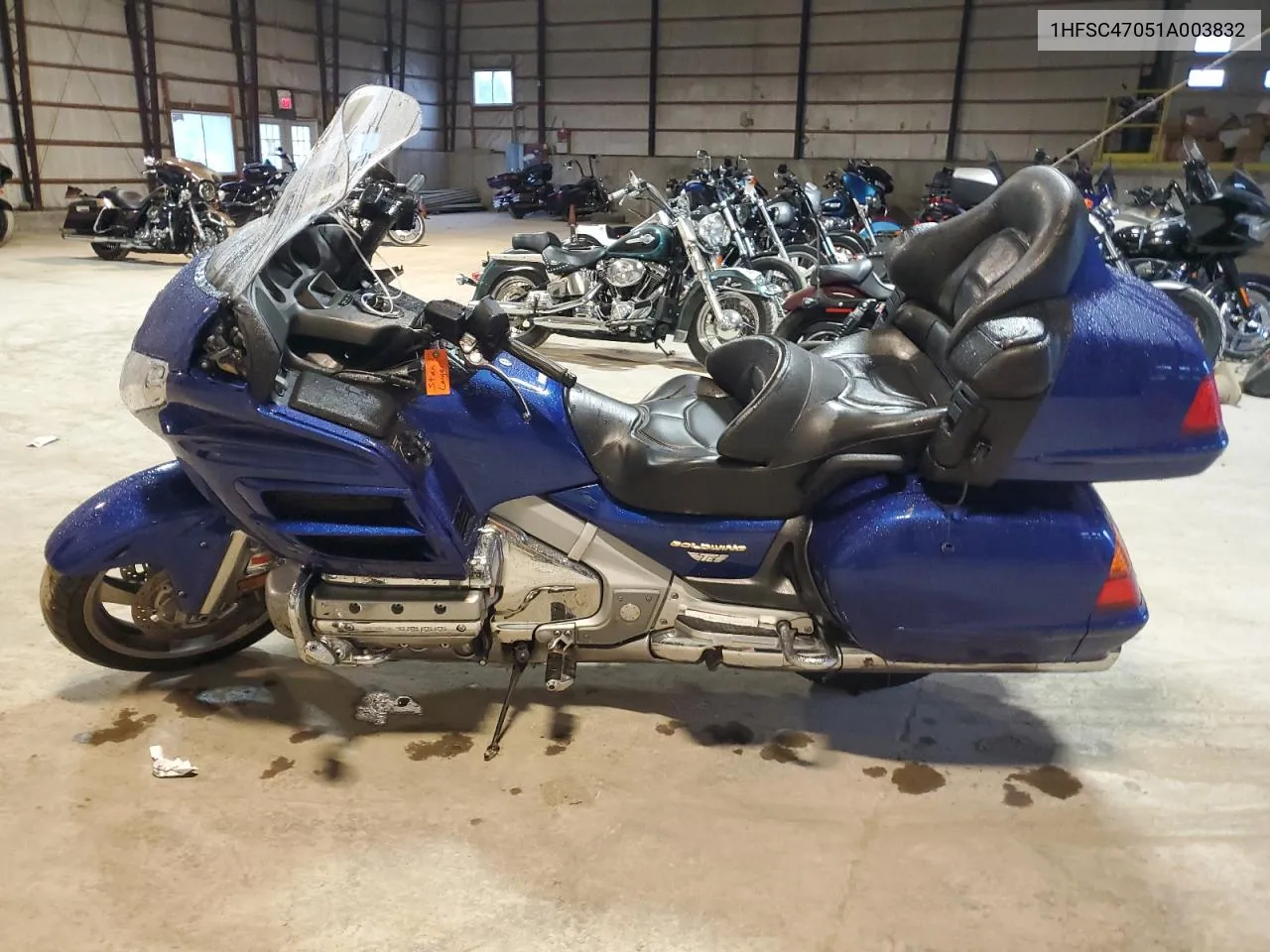 2001 Honda Gl1800 VIN: 1HFSC47051A003832 Lot: 72309084