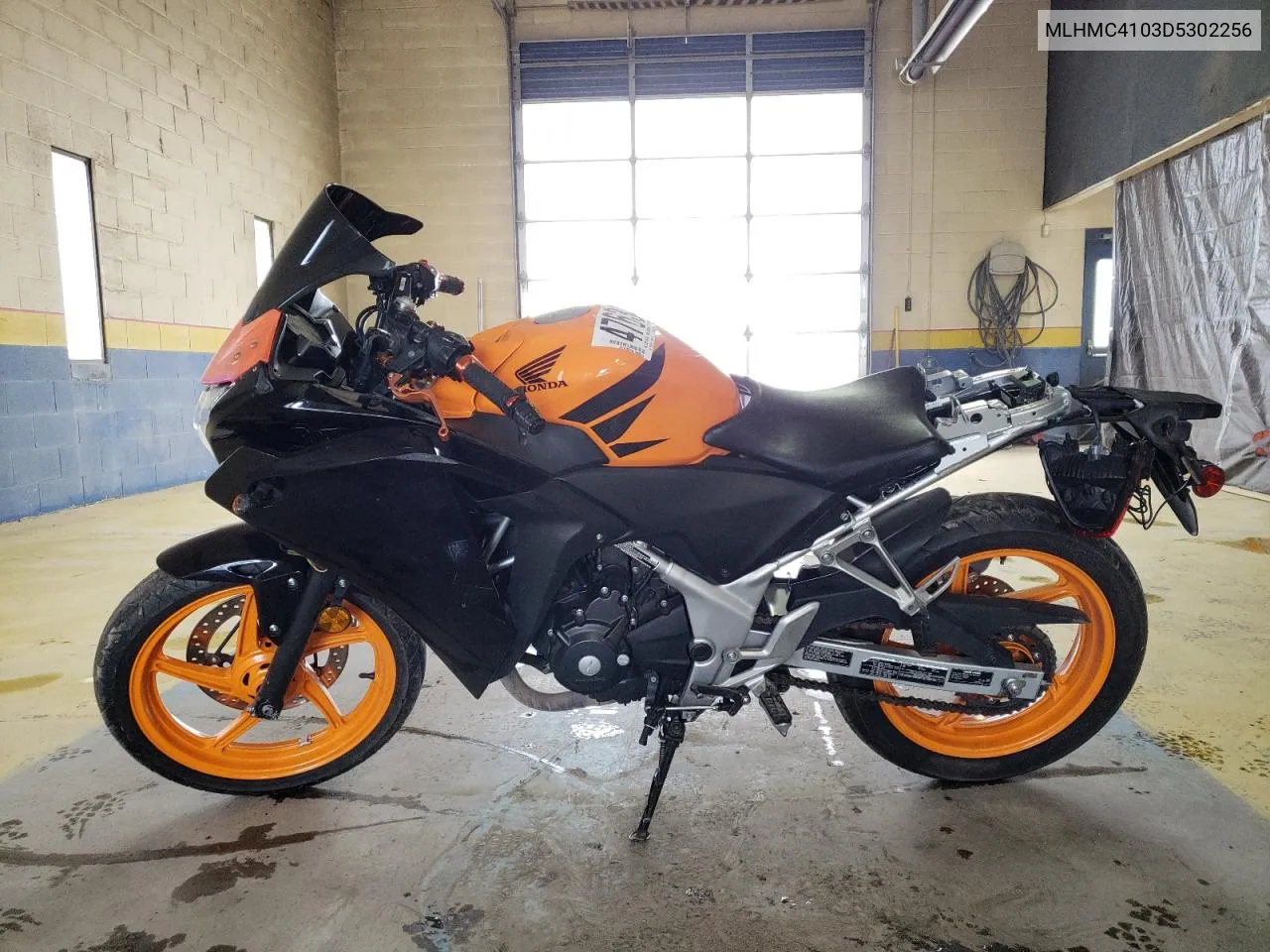 2013 Honda Cbr250 R VIN: MLHMC4103D5302256 Lot: 47634904