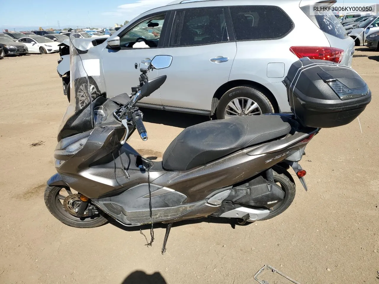 RLHKF3006KY000050 2019 Honda Ww150