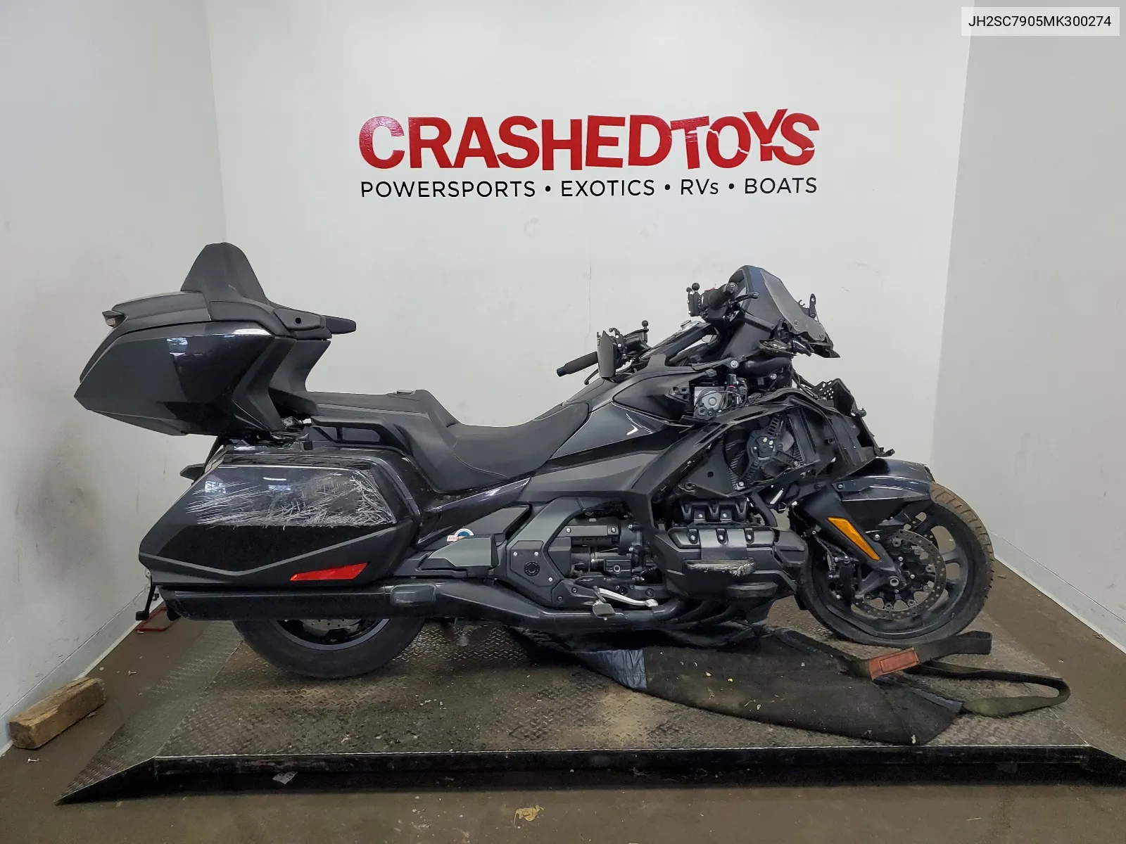 2021 Honda Gl1800 VIN: JH2SC7905MK300274 Lot: 64595914