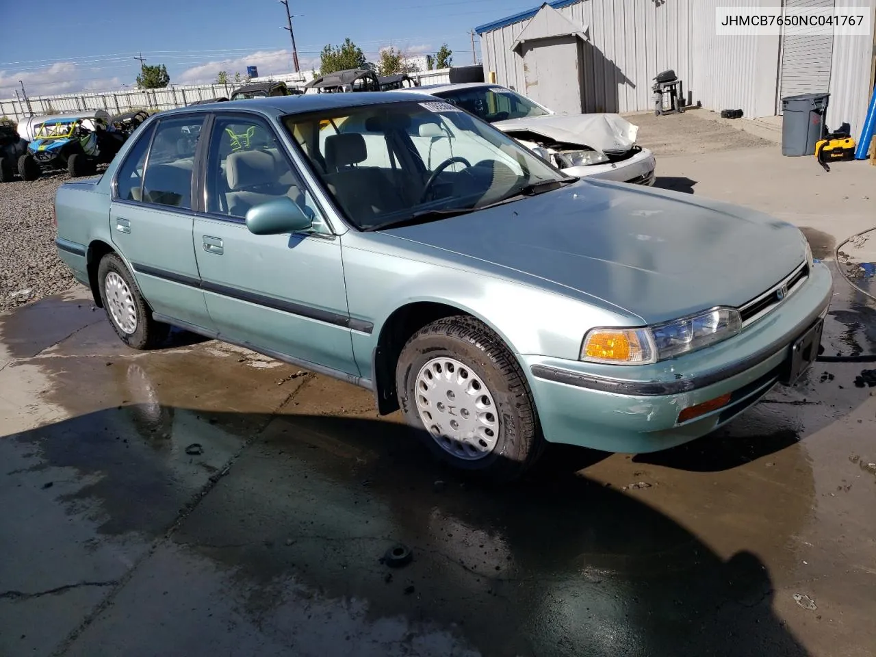 1992 Honda Accord Lx VIN: JHMCB7650NC041767 Lot: 70925644