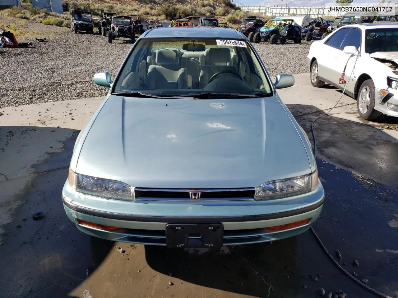 1992 Honda Accord Lx VIN: JHMCB7650NC041767 Lot: 70925644