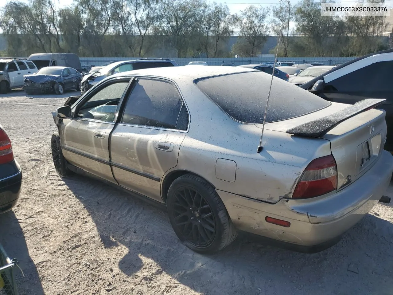 1995 Honda Accord Lx VIN: JHMCD563XSC033376 Lot: 73887924