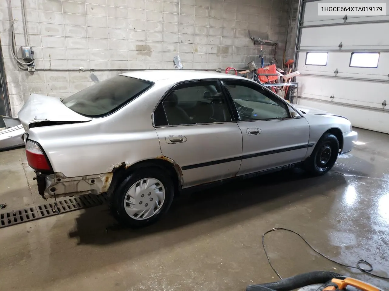 1HGCE664XTA019179 1996 Honda Accord Lx