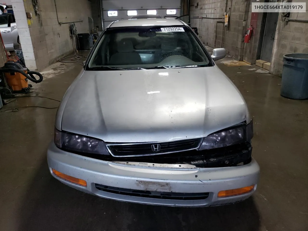 1HGCE664XTA019179 1996 Honda Accord Lx