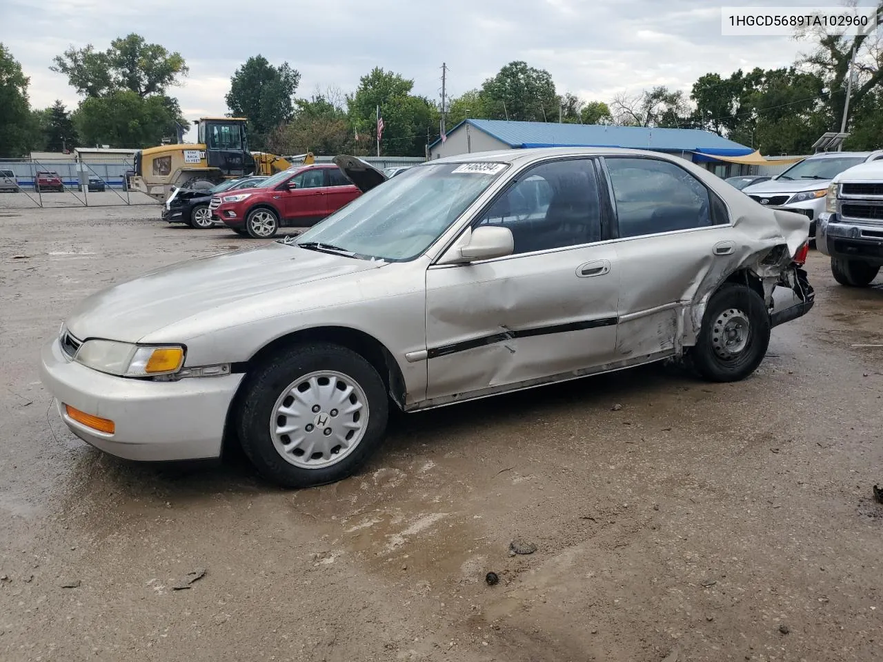 1996 Honda Accord Dx 25Th Anniversary VIN: 1HGCD5689TA102960 Lot: 71468394