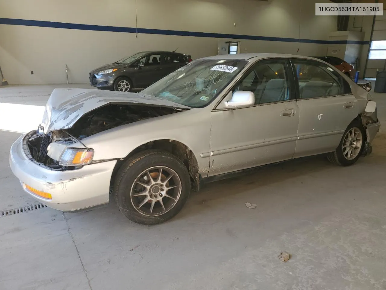 1996 Honda Accord Lx VIN: 1HGCD5634TA161905 Lot: 76520644