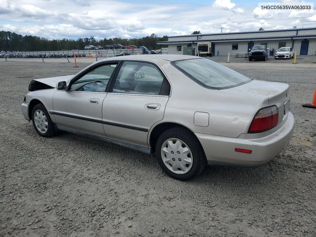 1997 Honda Accord Lx VIN: 1HGCD5635VA063033 Lot: 75678734