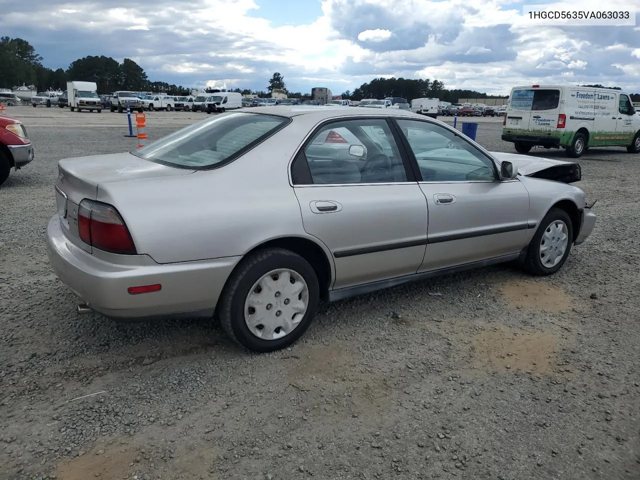 1997 Honda Accord Lx VIN: 1HGCD5635VA063033 Lot: 75678734