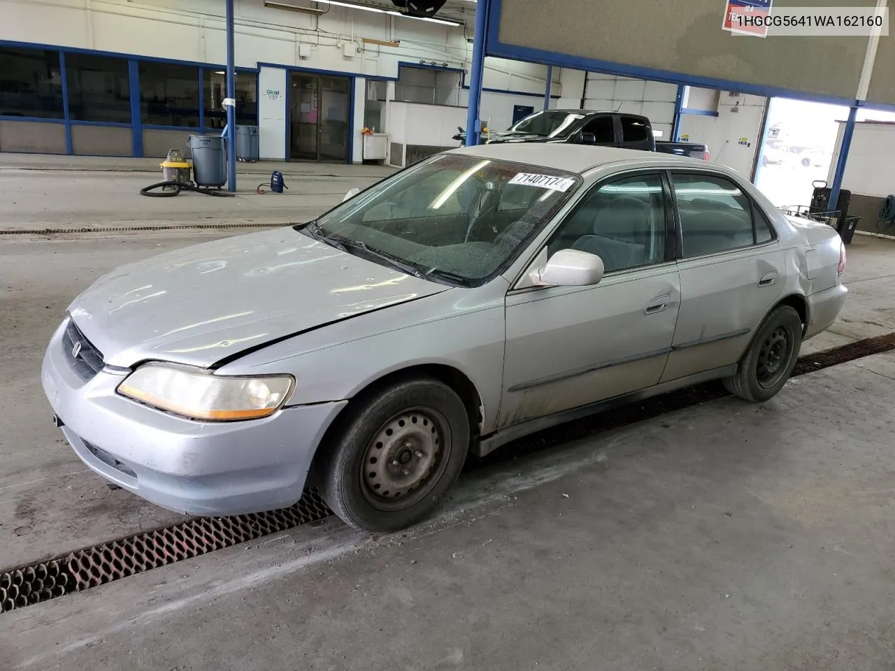 1HGCG5641WA162160 1998 Honda Accord Lx