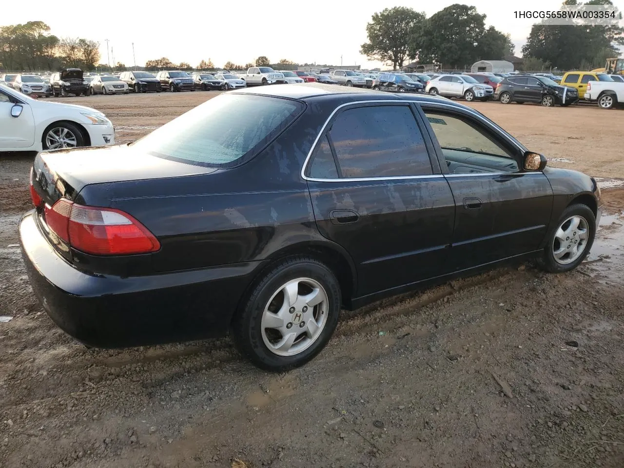 1998 Honda Accord Ex VIN: 1HGCG5658WA003354 Lot: 74075654