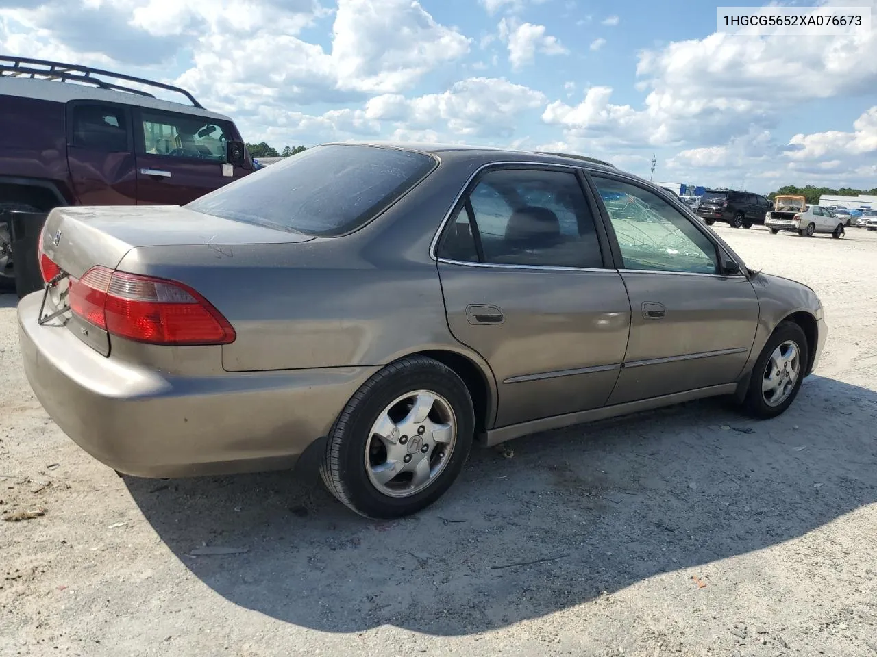 1999 Honda Accord Ex VIN: 1HGCG5652XA076673 Lot: 74198604