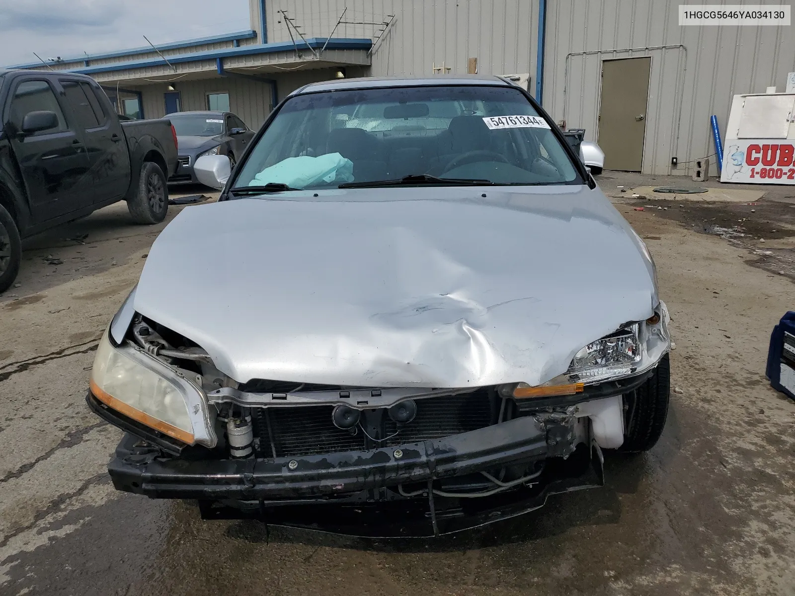 1HGCG5646YA034130 2000 Honda Accord Lx