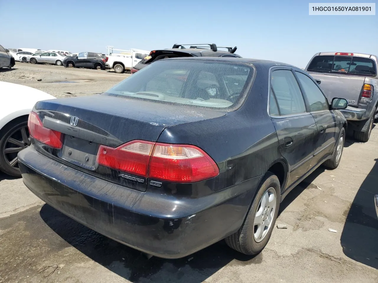 1HGCG1650YA081901 2000 Honda Accord Ex