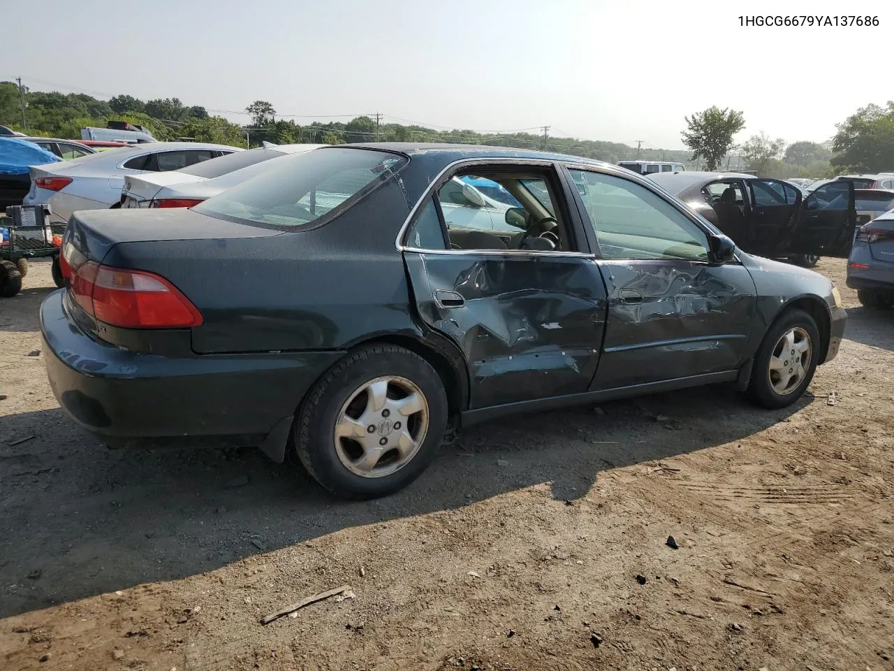 2000 Honda Accord Ex VIN: 1HGCG6679YA137686 Lot: 67505654