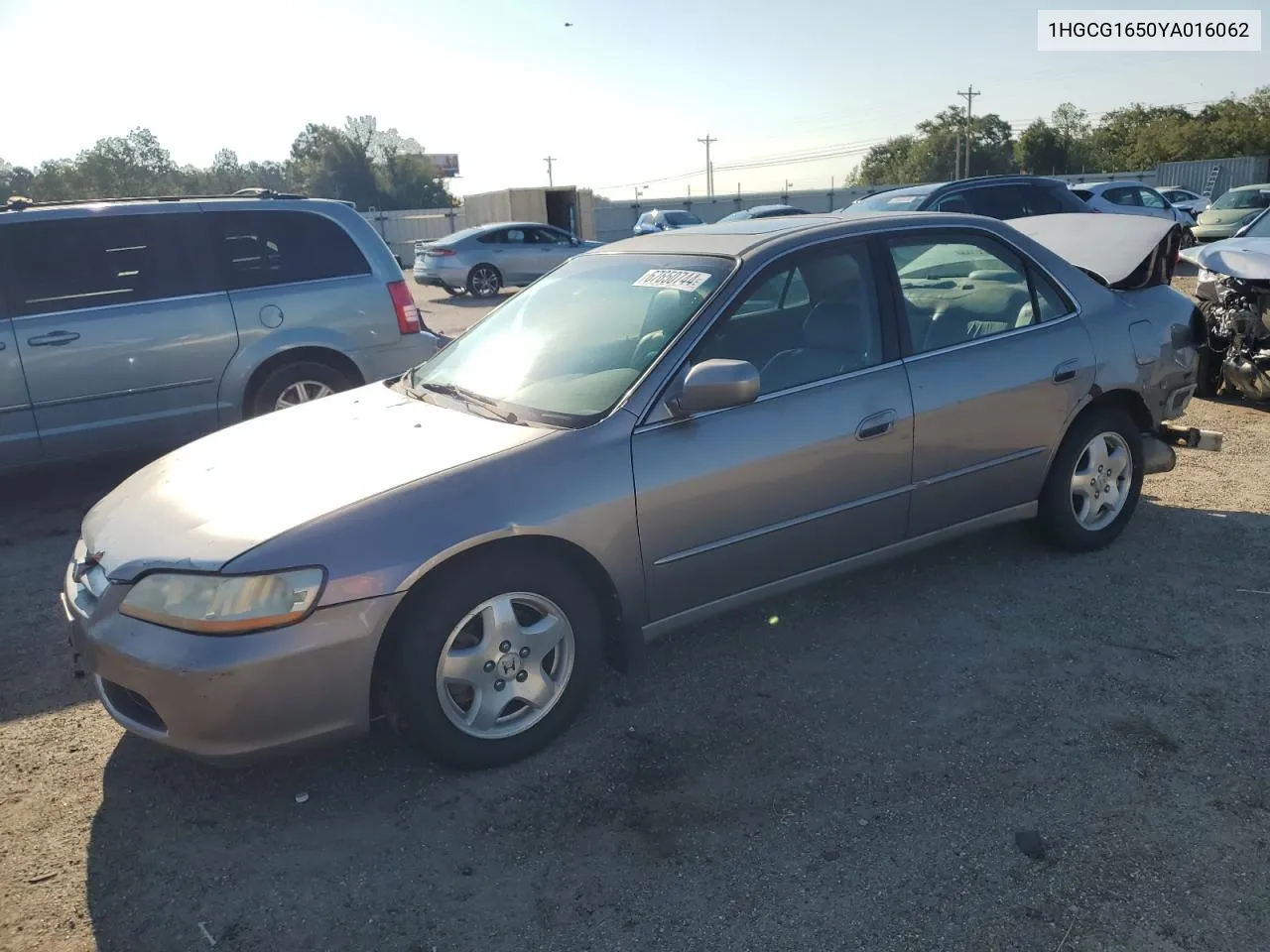 2000 Honda Accord Ex VIN: 1HGCG1650YA016062 Lot: 67650744