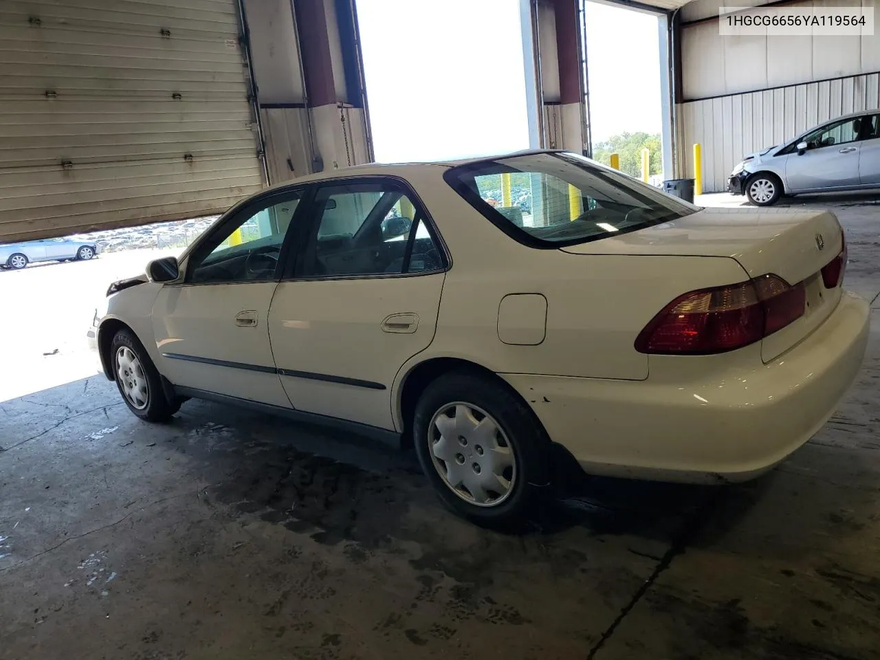 2000 Honda Accord Lx VIN: 1HGCG6656YA119564 Lot: 71055374