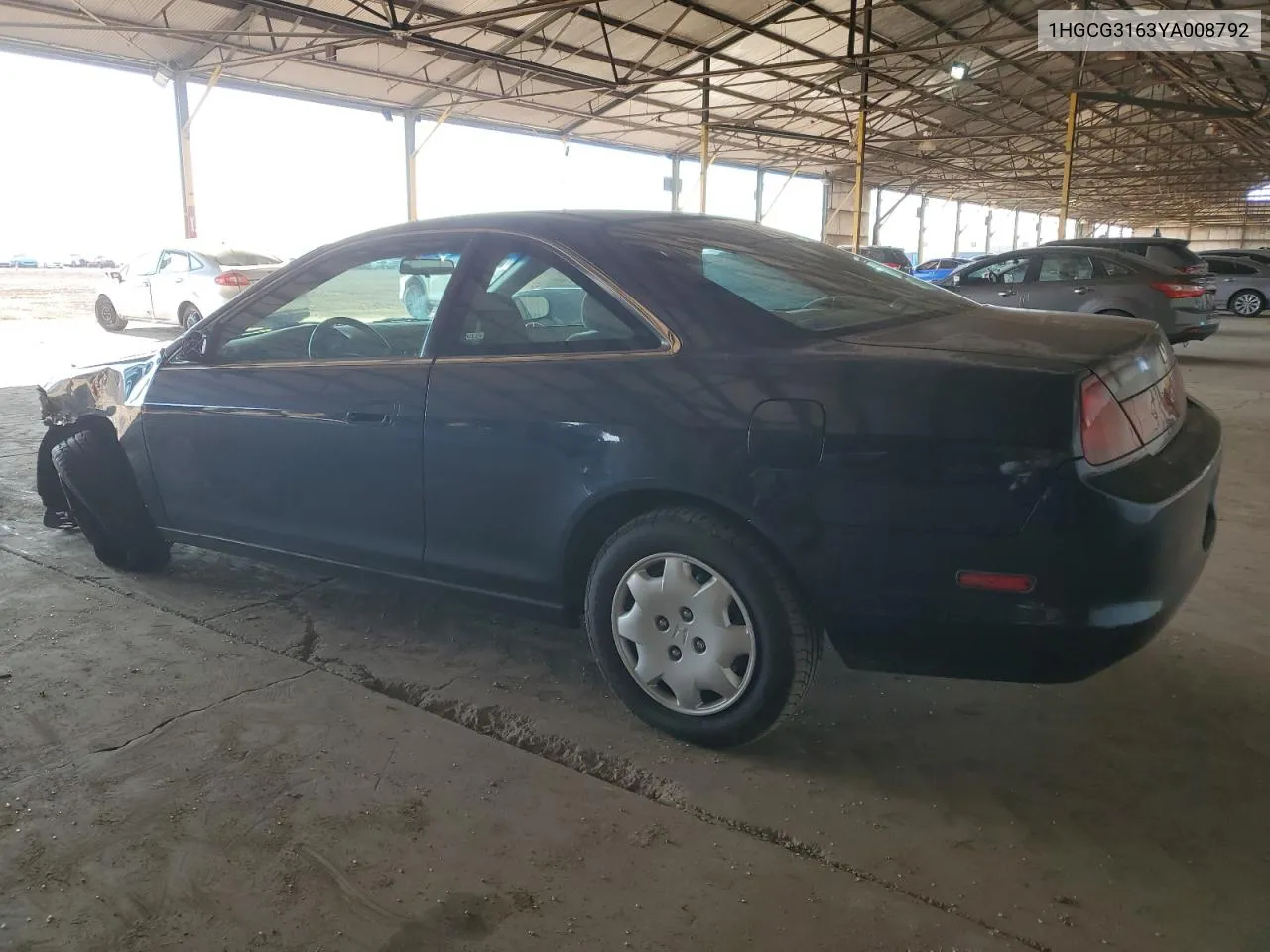 1HGCG3163YA008792 2000 Honda Accord Lx