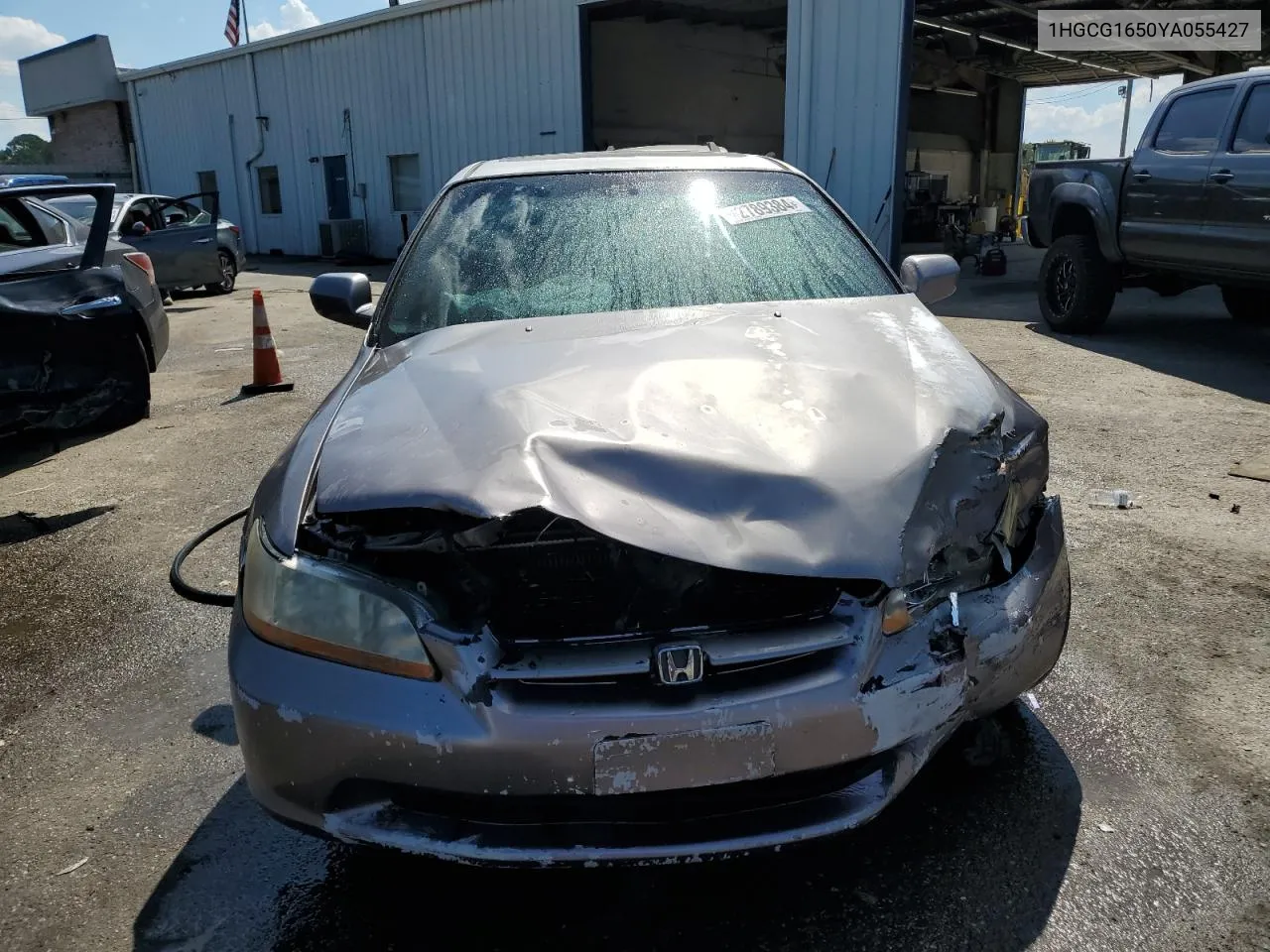 1HGCG1650YA055427 2000 Honda Accord Ex