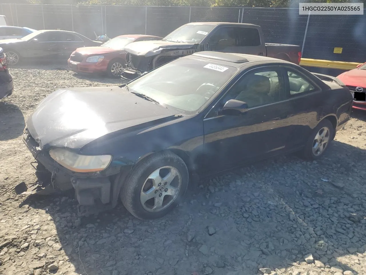 1HGCG2250YA025565 2000 Honda Accord Ex