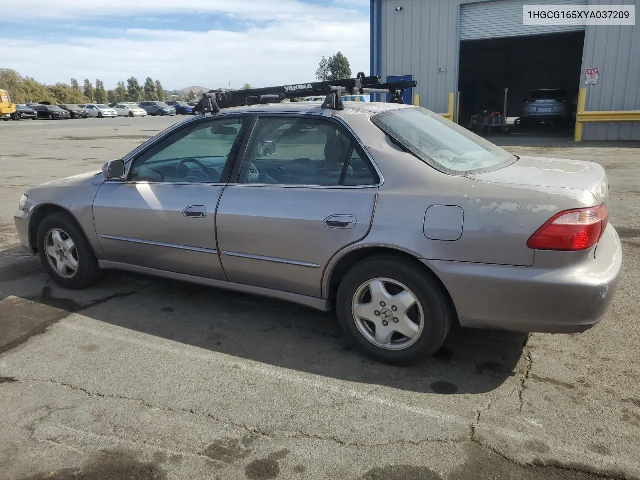 2000 Honda Accord Ex VIN: 1HGCG165XYA037209 Lot: 75139504