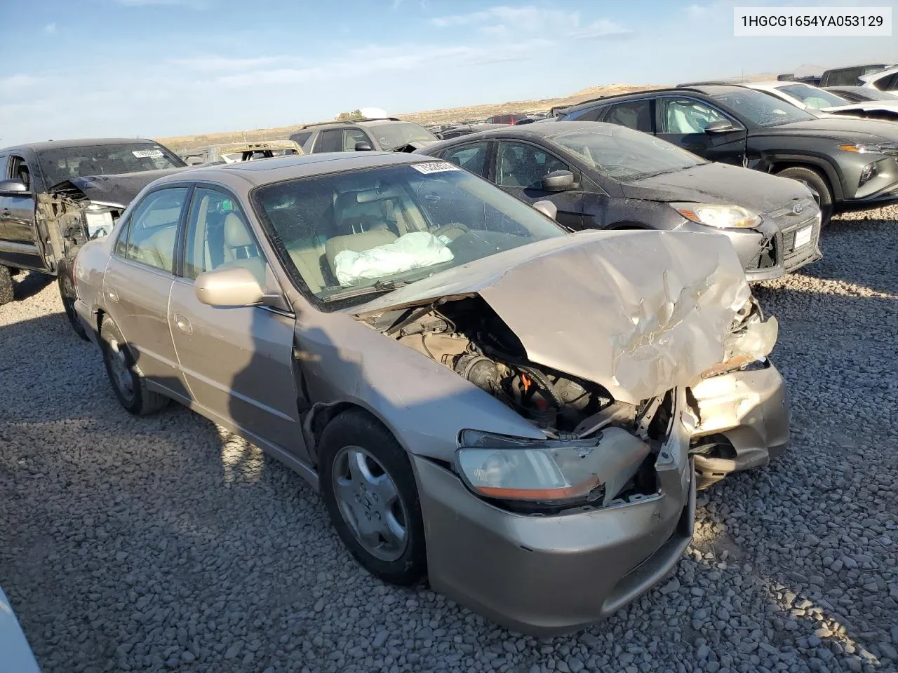 1HGCG1654YA053129 2000 Honda Accord Ex