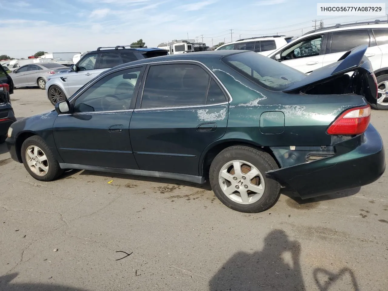 1HGCG5677YA087929 2000 Honda Accord Se