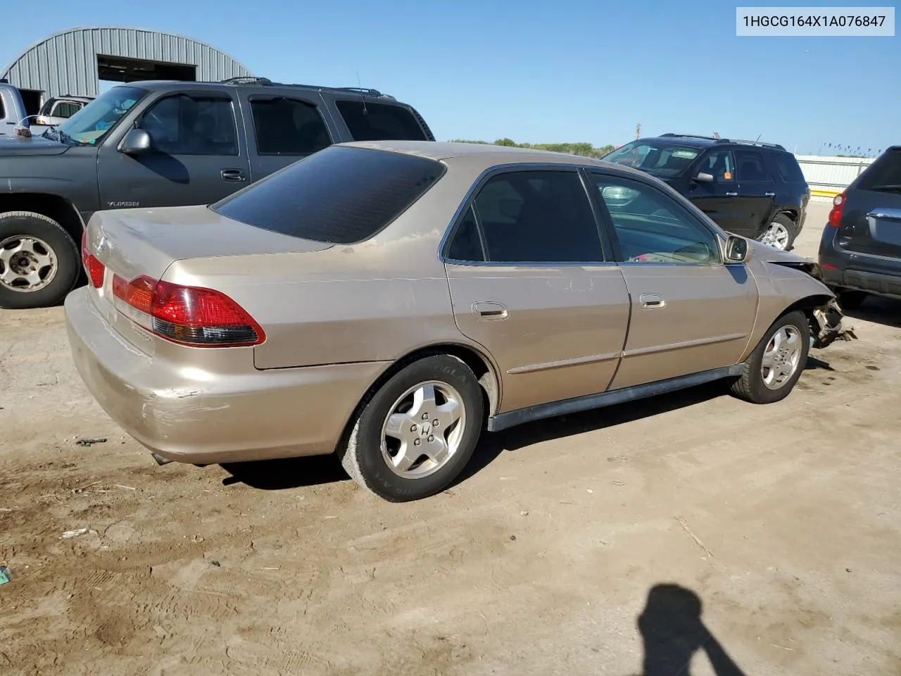 2001 Honda Accord Lx VIN: 1HGCG164X1A076847 Lot: 73748144