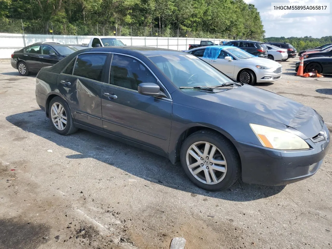 1HGCM55895A065817 2005 Honda Accord Ex