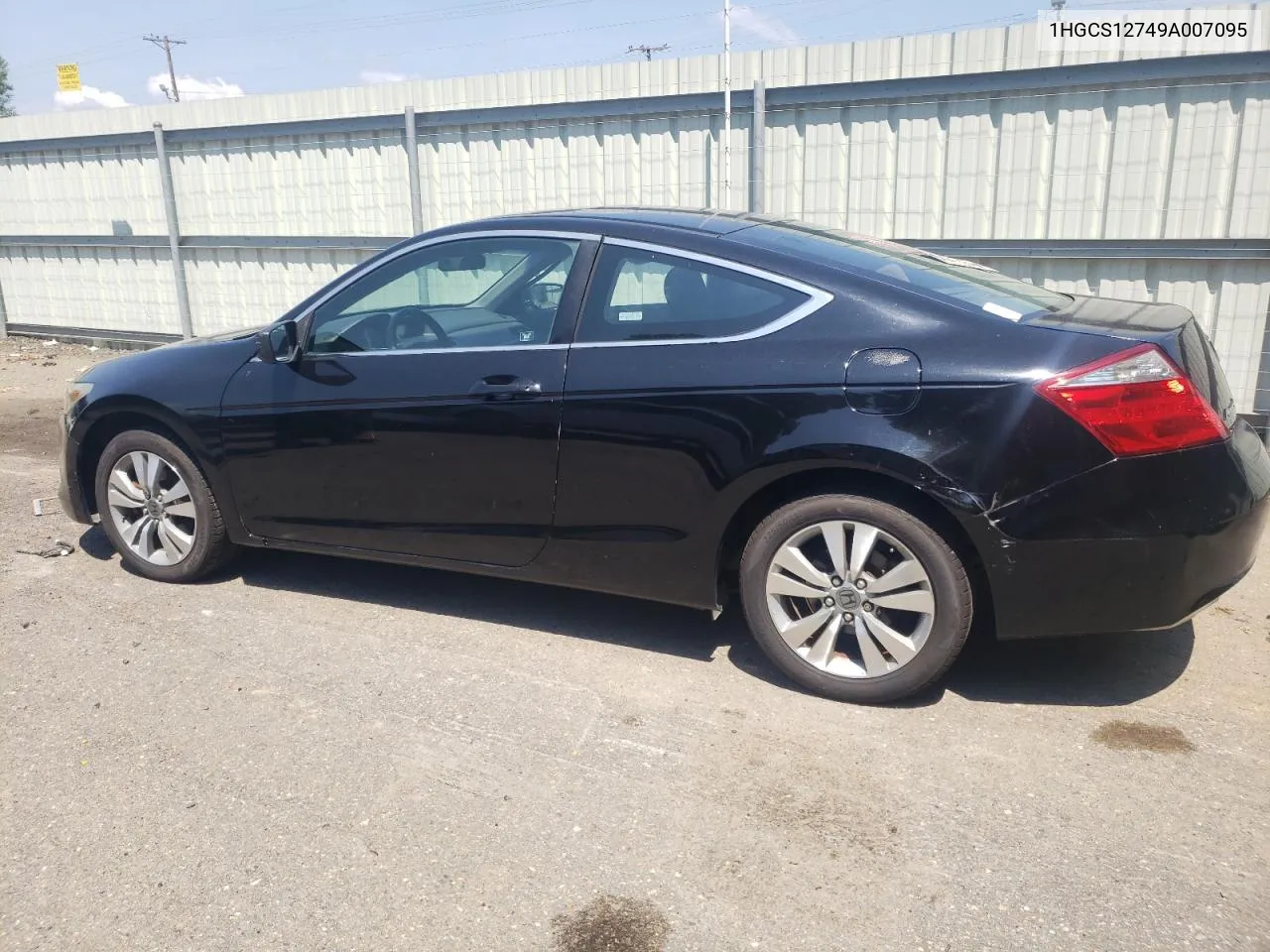 2009 Honda Accord Ex VIN: 1HGCS12749A007095 Lot: 63995254