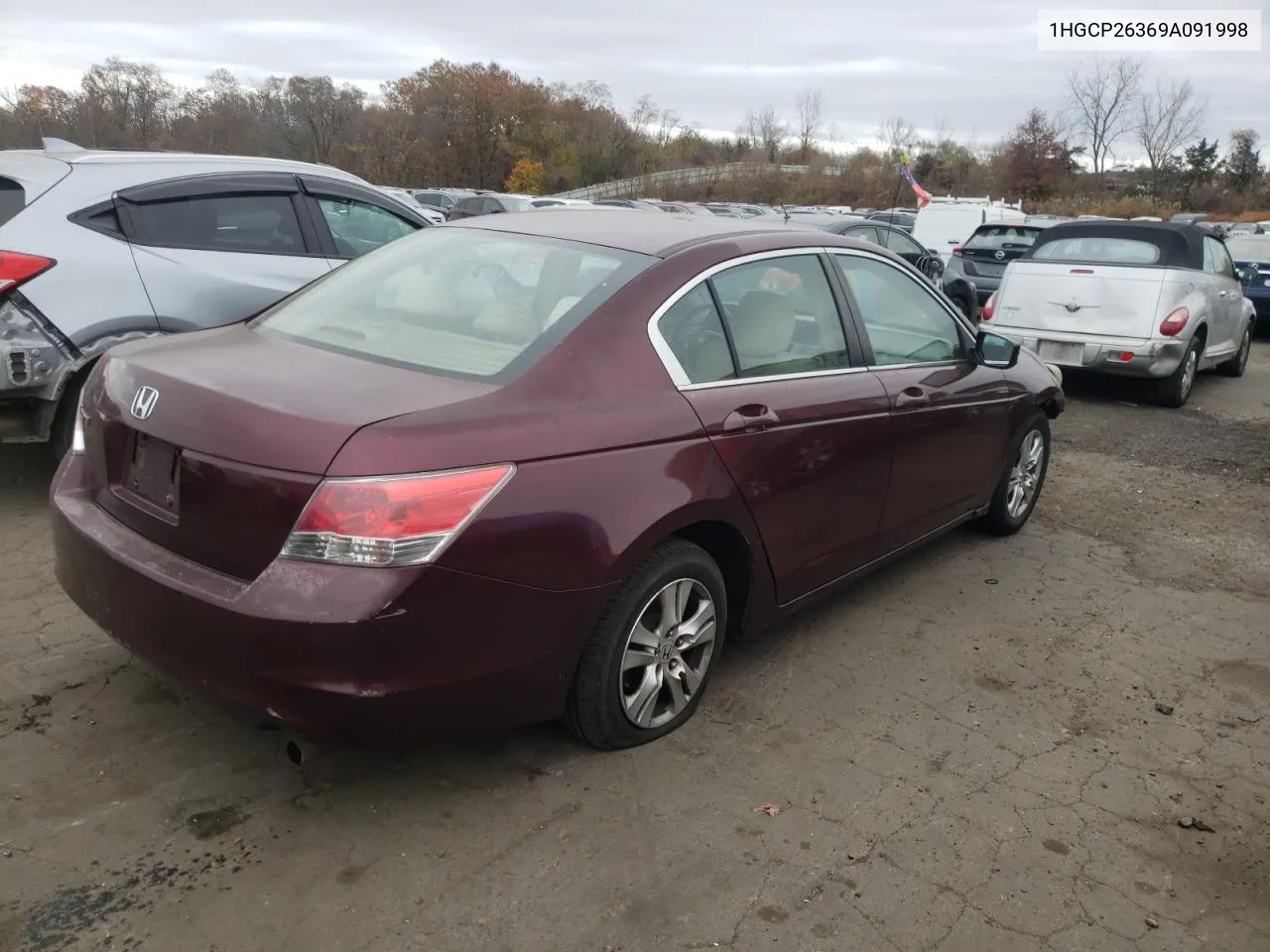 2009 Honda Accord Lx VIN: 1HGCP26369A091998 Lot: 77462634