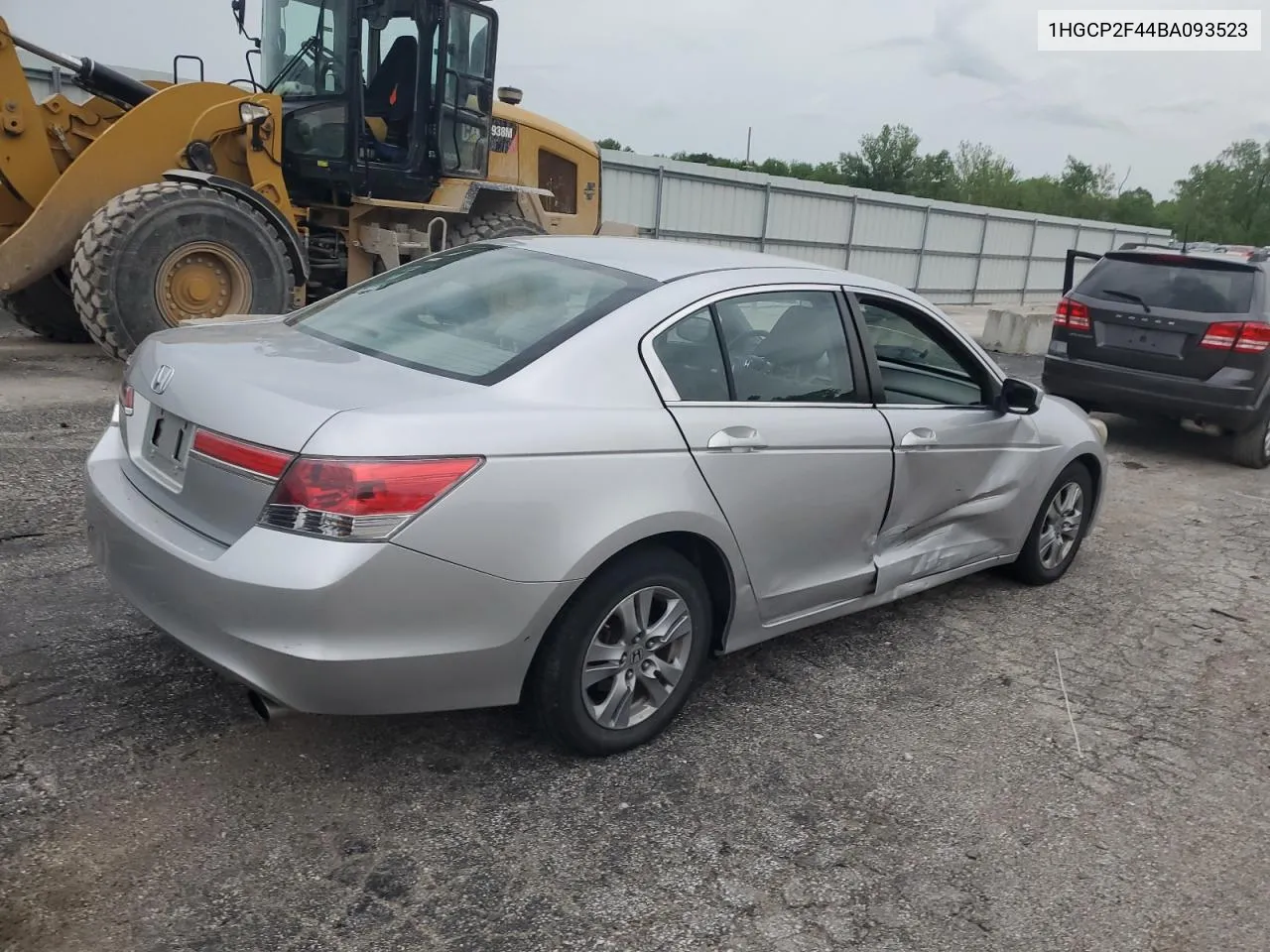 2011 Honda Accord Lxp VIN: 1HGCP2F44BA093523 Lot: 51950334