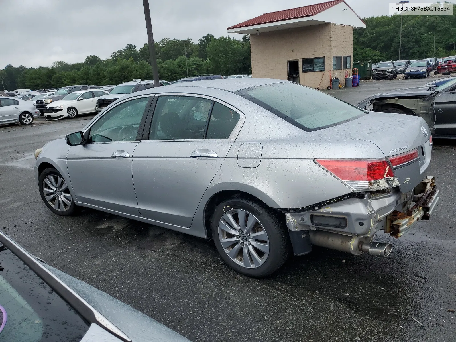 2011 Honda Accord Ex VIN: 1HGCP3F75BA015834 Lot: 64141934