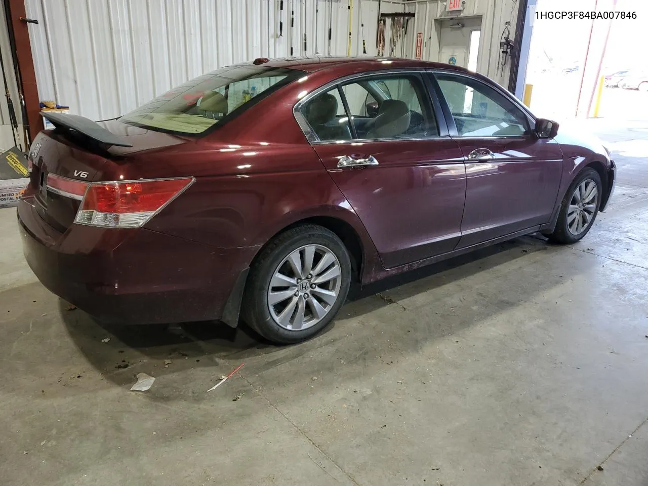 1HGCP3F84BA007846 2011 Honda Accord Exl