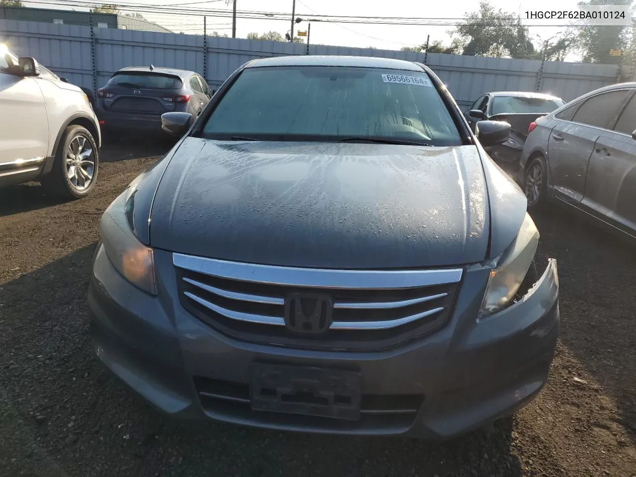 1HGCP2F62BA010124 2011 Honda Accord Se