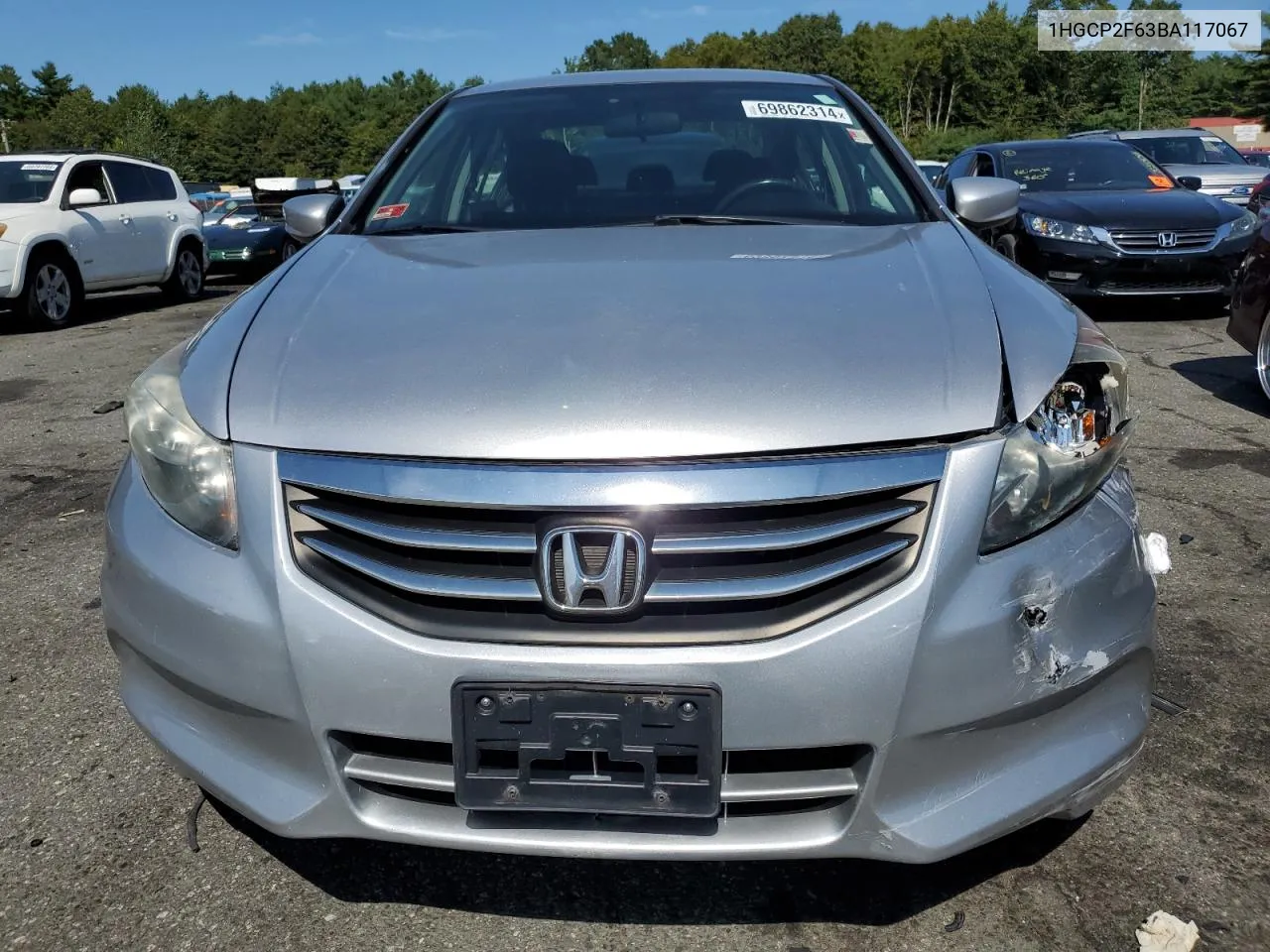 1HGCP2F63BA117067 2011 Honda Accord Se