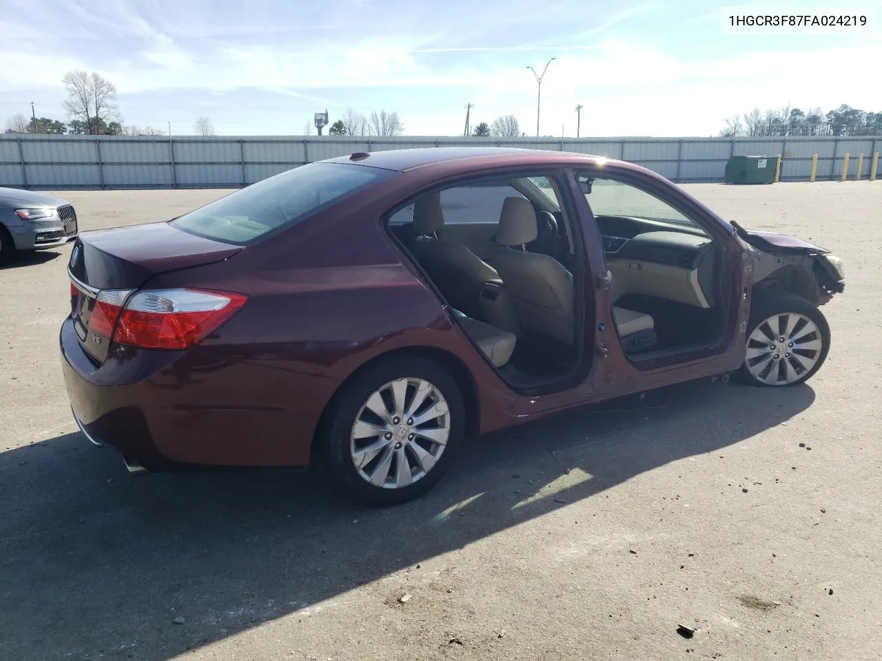 2015 Honda Accord Exl VIN: 1HGCR3F87FA024219 Lot: 40767164