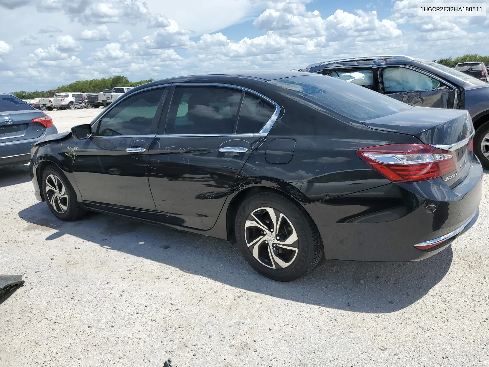 2017 Honda Accord Lx VIN: 1HGCR2F32HA180511 Lot: 67027654