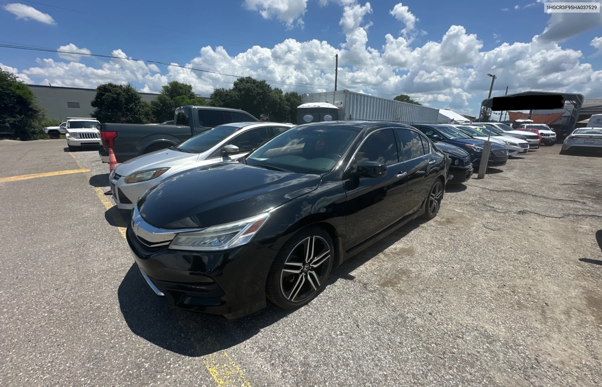 2017 Honda Accord Touring VIN: 1HGCR3F95HA037529 Lot: 67606394