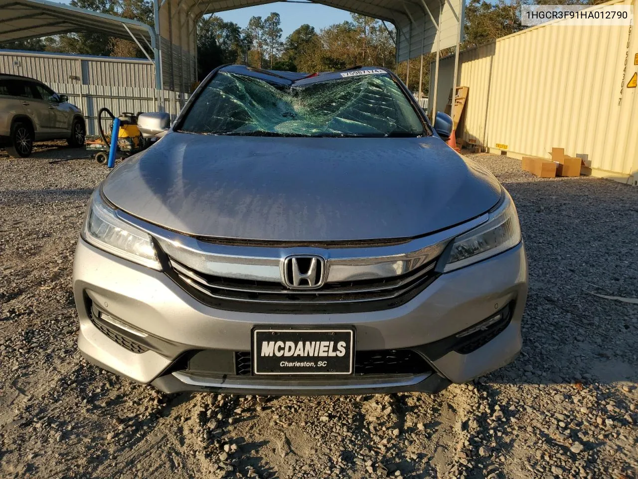 1HGCR3F91HA012790 2017 Honda Accord Touring