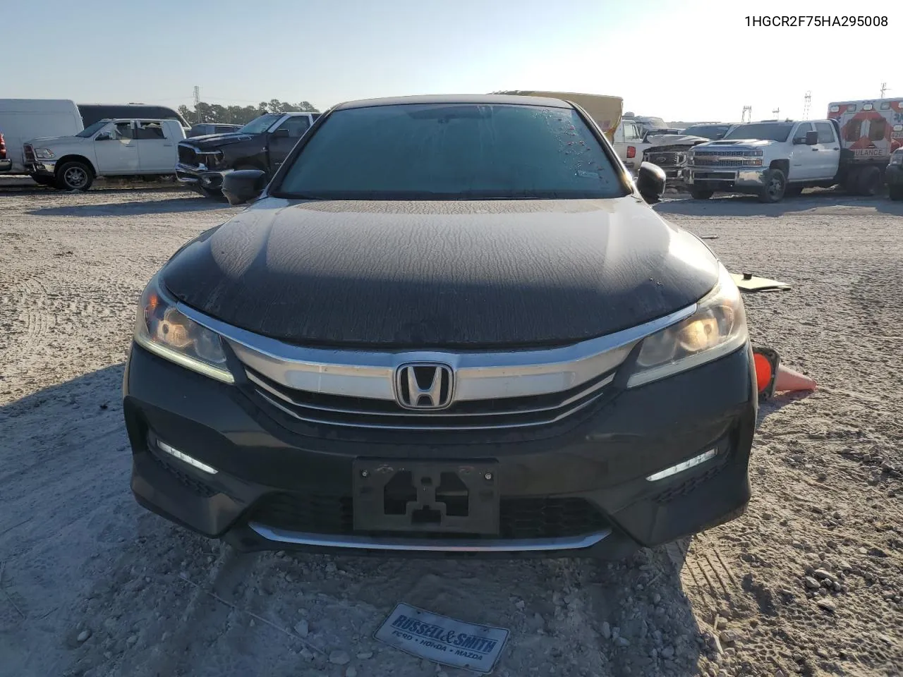 1HGCR2F75HA295008 2017 Honda Accord Ex