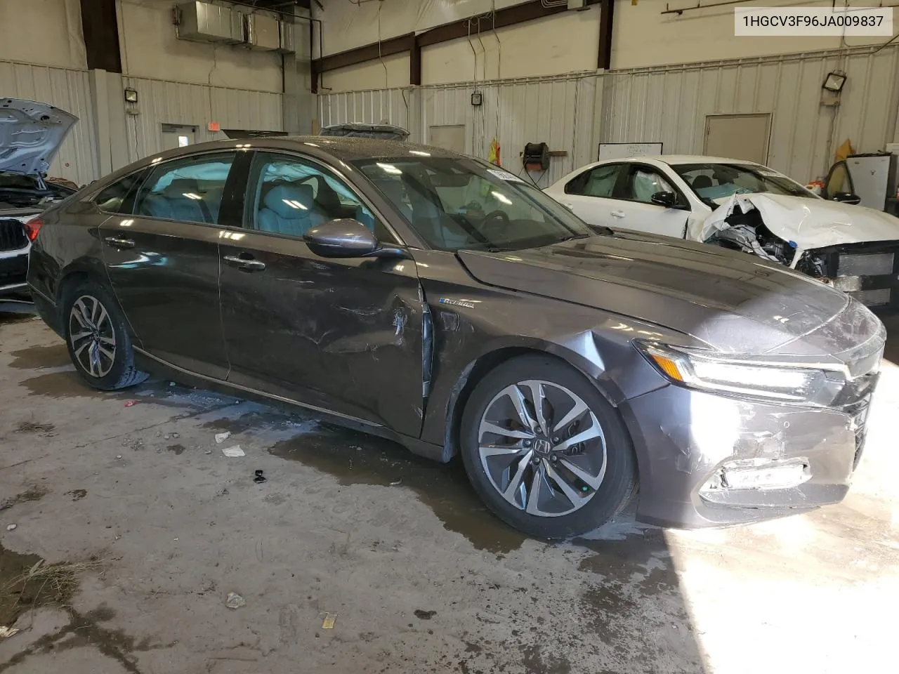 2018 Honda Accord Touring Hybrid VIN: 1HGCV3F96JA009837 Lot: 79685464