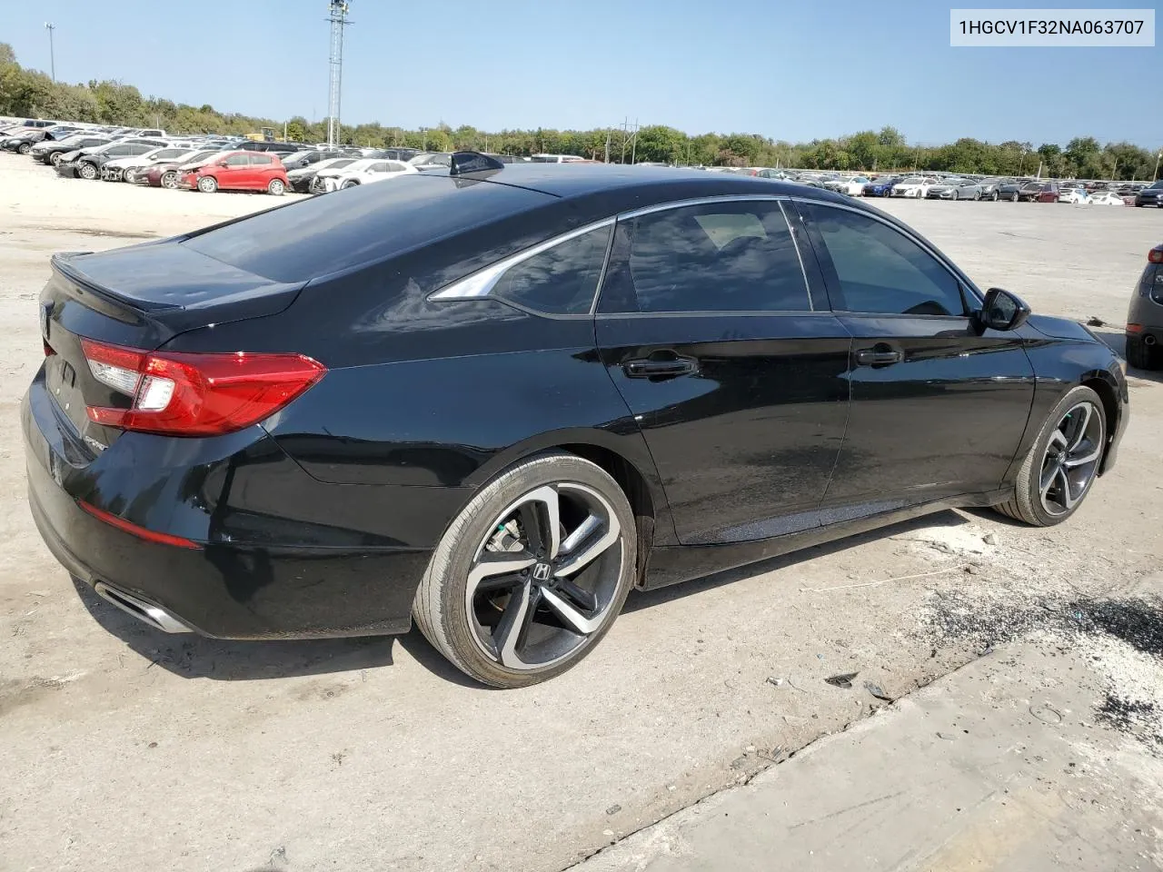 2022 Honda Accord Sport VIN: 1HGCV1F32NA063707 Lot: 74691464