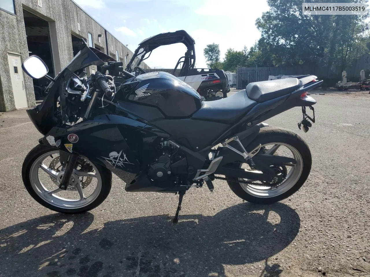 2011 Honda Cbr250 R VIN: MLHMC4117B5003519 Lot: 69219704