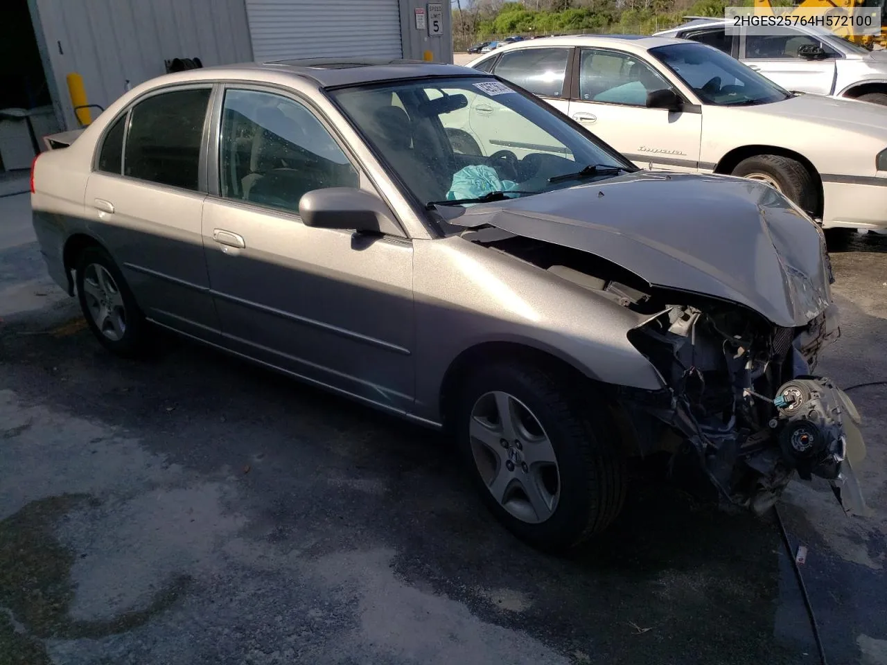 2004 Honda Civic Ex VIN: 2HGES25764H572100 Lot: 42673674