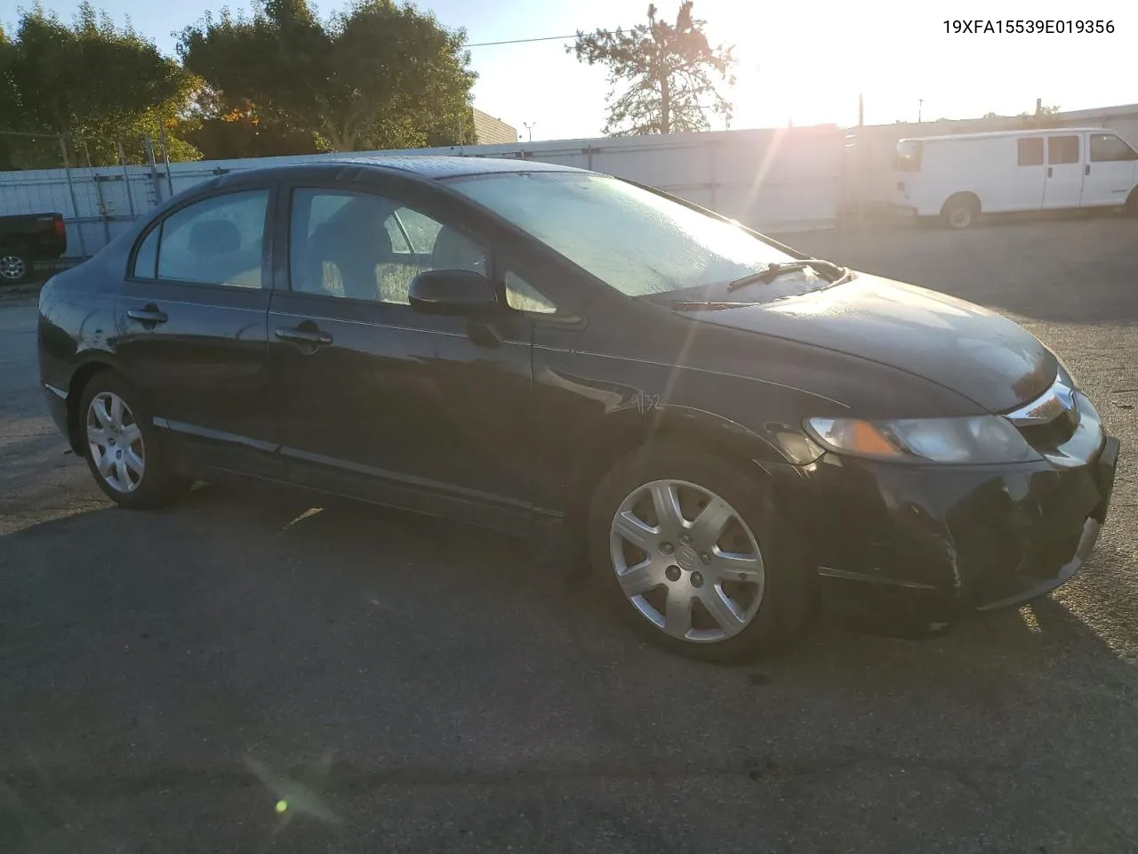 2009 Honda Civic Lx VIN: 19XFA15539E019356 Lot: 77311444