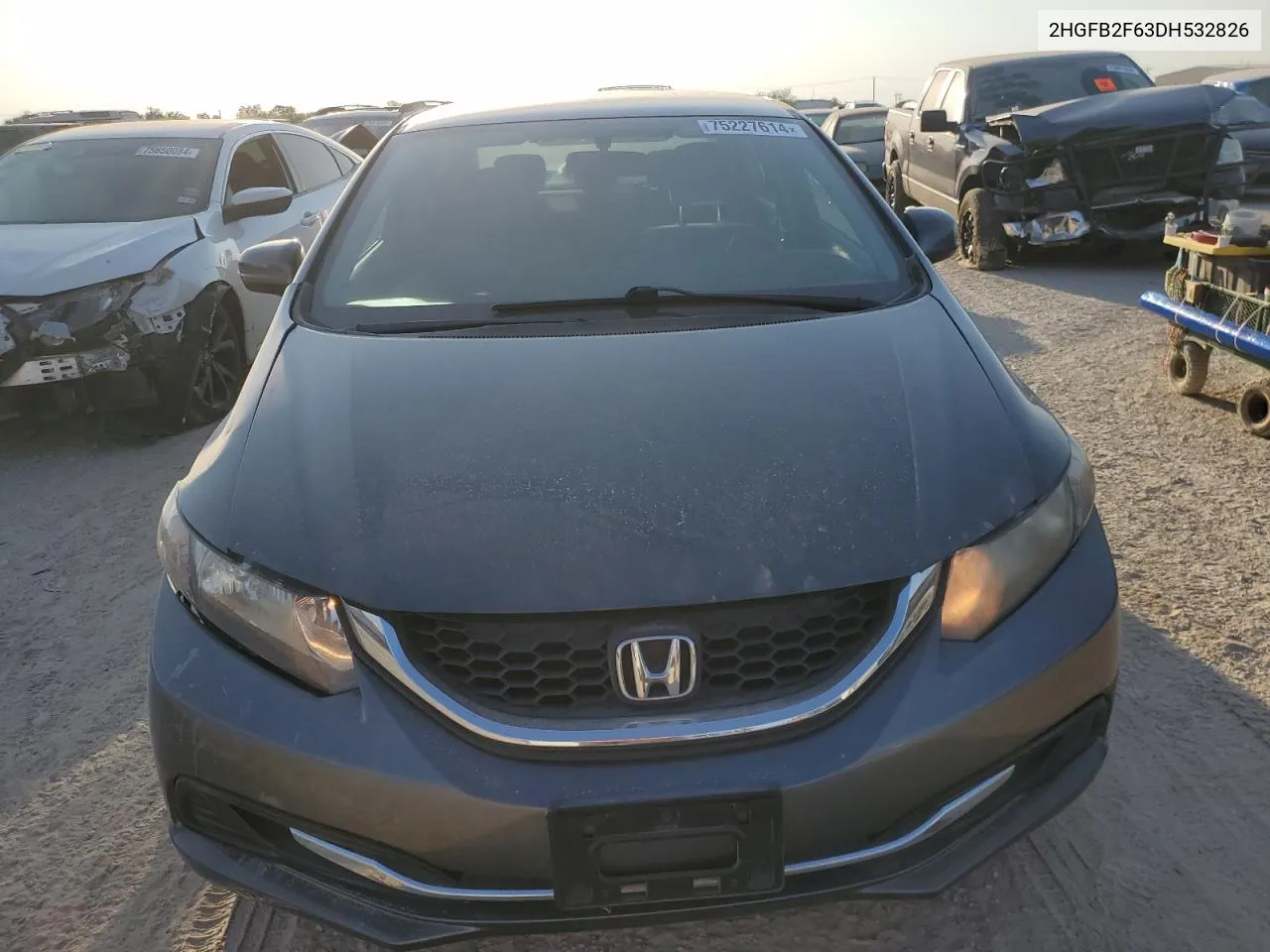 2HGFB2F63DH532826 2013 Honda Civic Hf