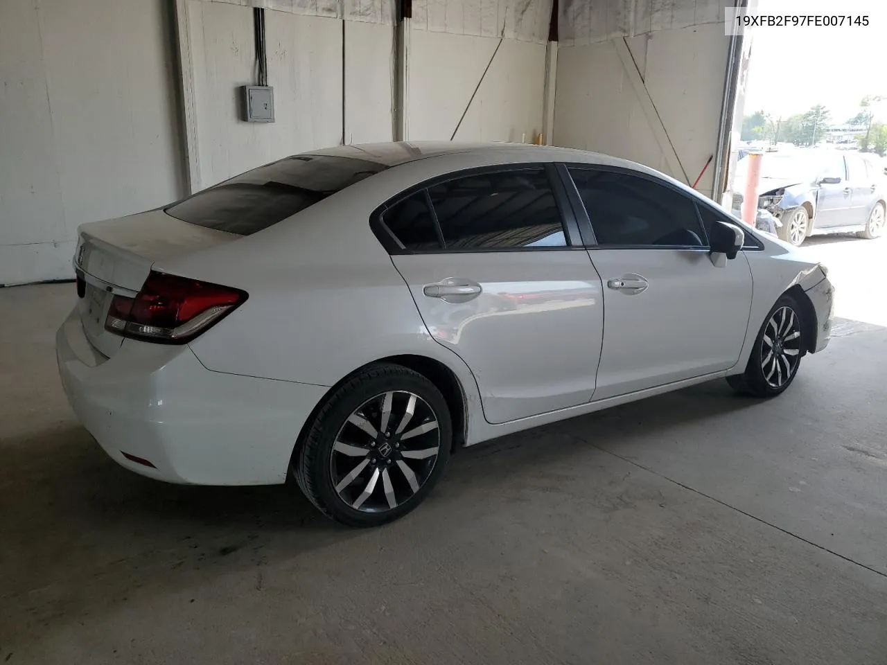 2015 Honda Civic Exl VIN: 19XFB2F97FE007145 Lot: 61611194