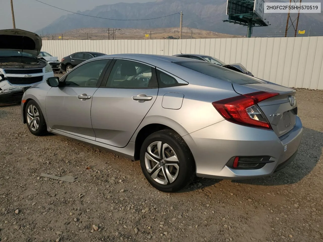 2HGFC2F55HH570519 2017 Honda Civic Lx